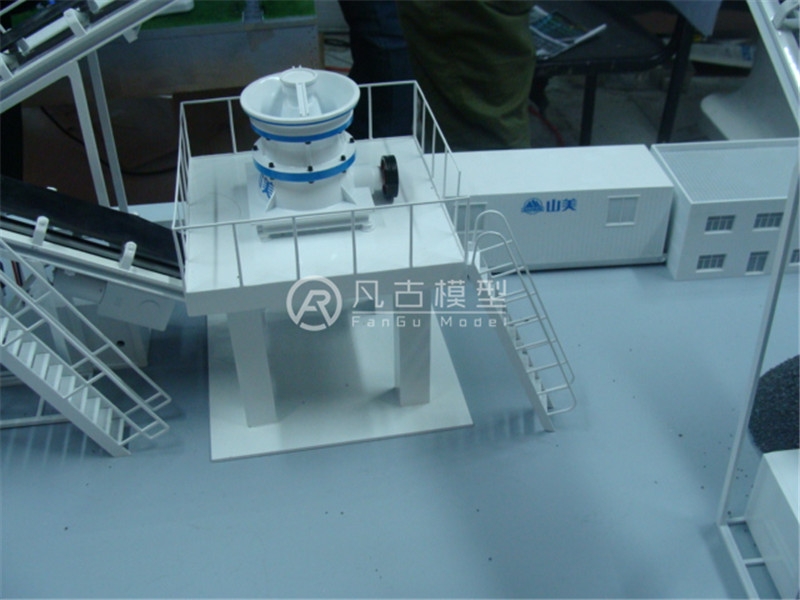 s重型礦山設(shè)備模型